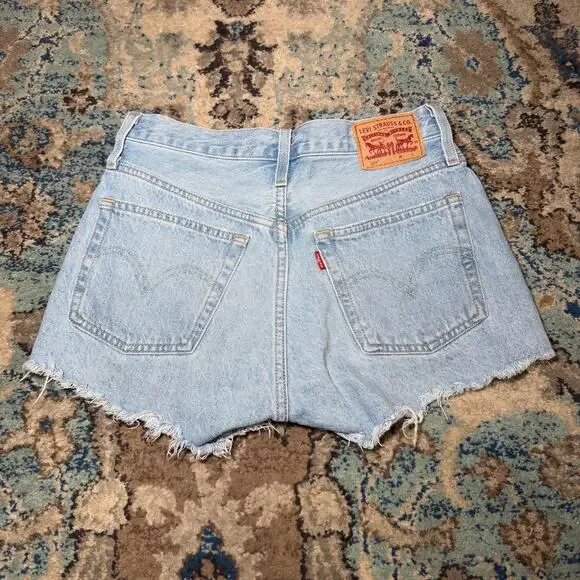 levis 501 shorts - Picture 4 of 4
